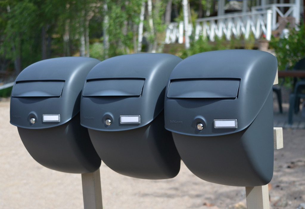 Bobi Plastpostlåda Bella- Grön RAL6009