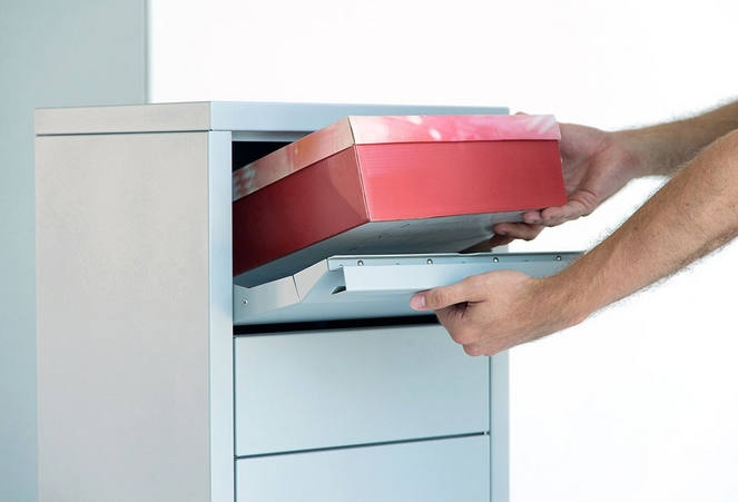 SILVER PAKETPOSTLÅDA LETTERMAN STANDING OVATION 1