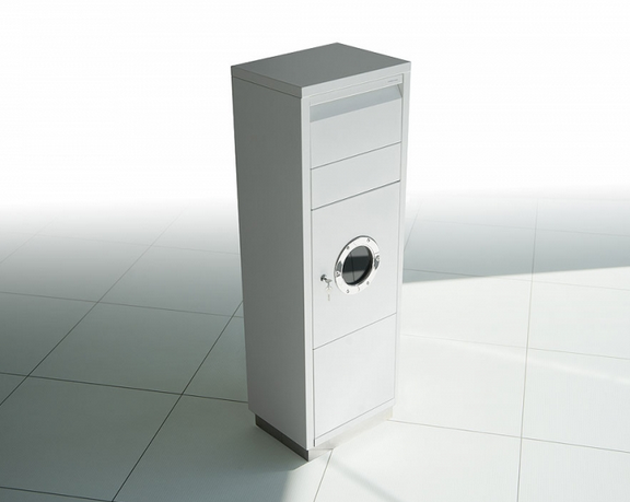 VIT PAKETPOSTLÅDA LETTERMAN STANDING OVATION 1