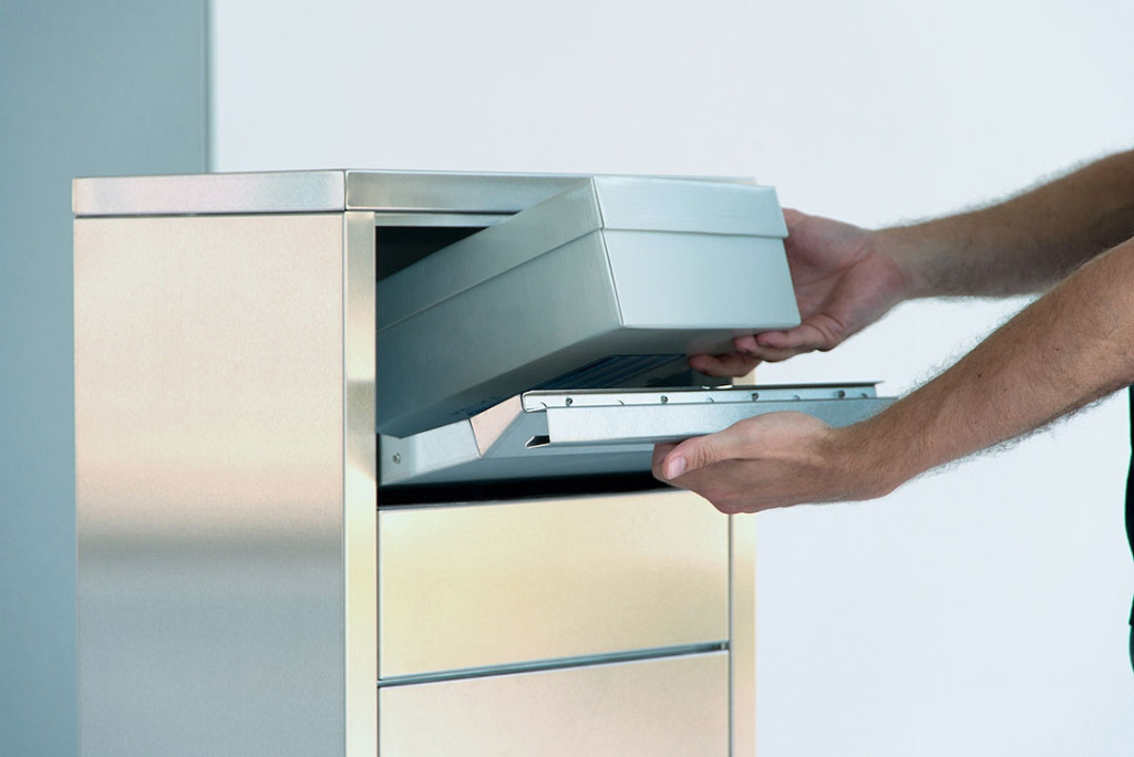 STOR POSTLÅDA FÖR PAKET LETTERMAN STANDING OV.2 - ROSTFRI